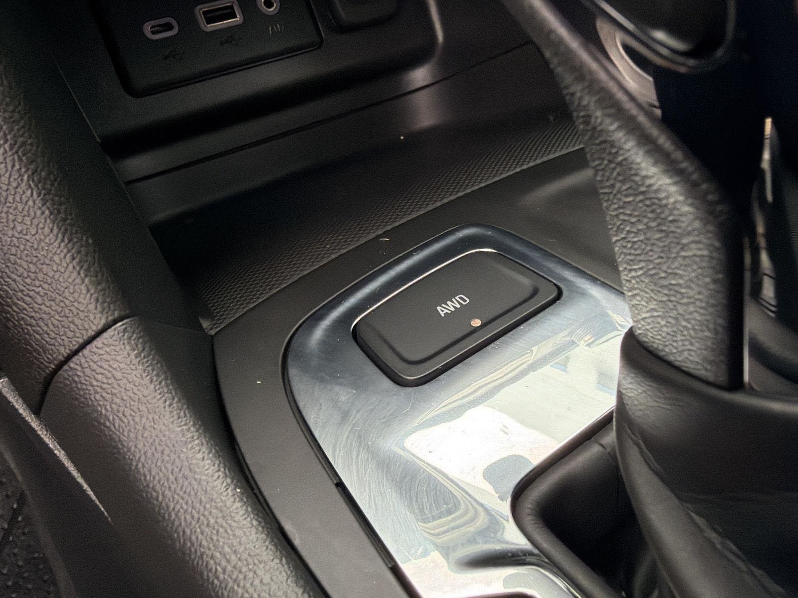 Used 2023 Mosaic Black Metallic Chevrolet LT image 29