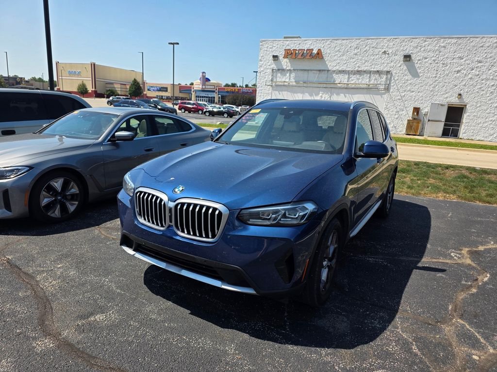 Used 2024 Phytonic Blue Metallic BMW xDrive30i image 2