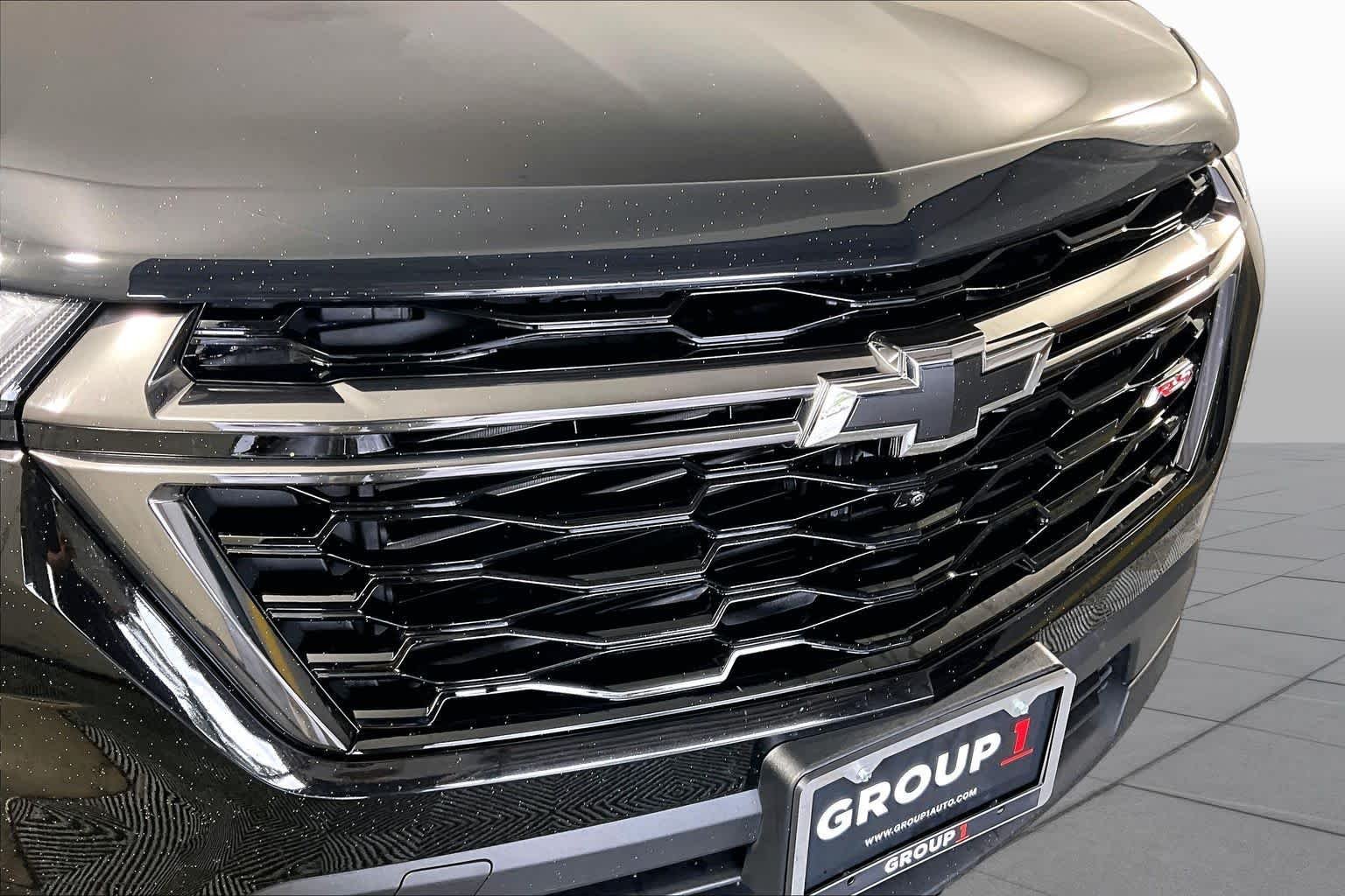 Used 2023 MOSAIC BLACK METALLIC Chevrolet RS image 29