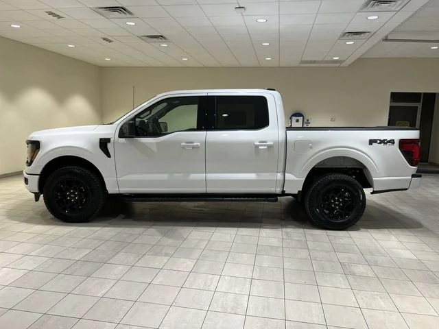 New 2026 Oxford White Ford XLT image 30