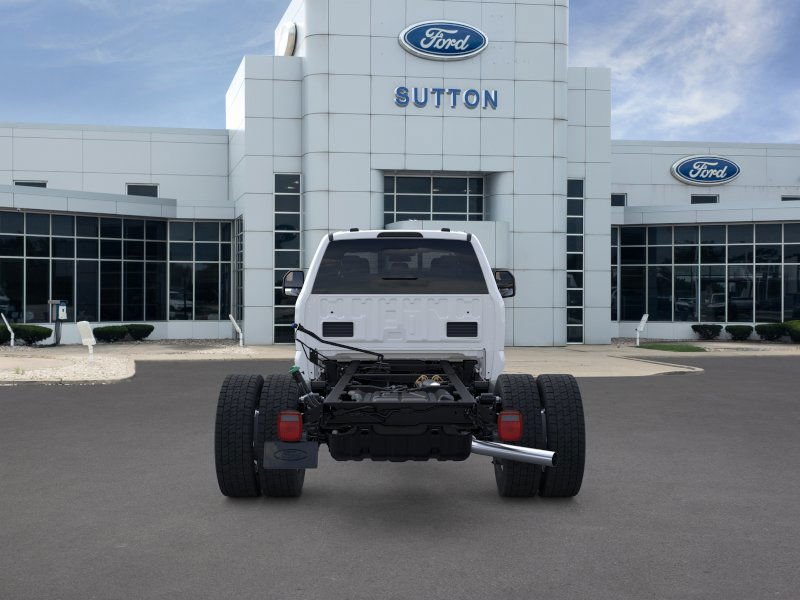 New 2025 Oxford White Ford F-550® XL image 37