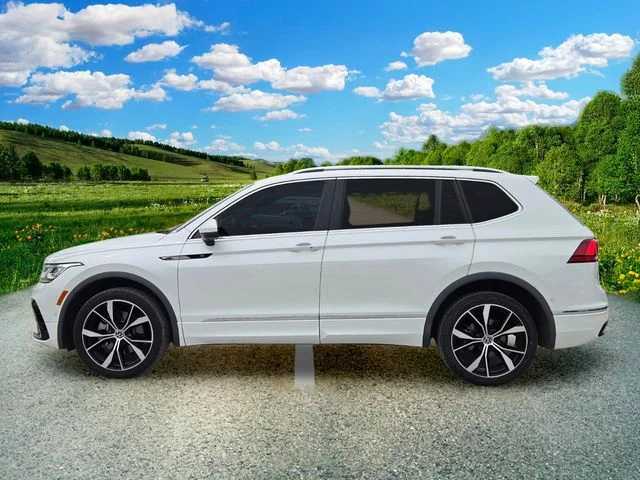 Certified Used 2022 White Volkswagen 2.0T SEL R-Line image 3