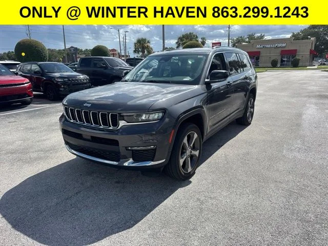 Used 2023 Gray Jeep Limited image 6