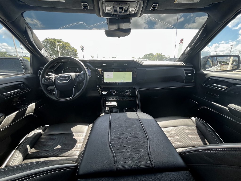 2025 GMC Sierra 1500 AT4X - Photo 11