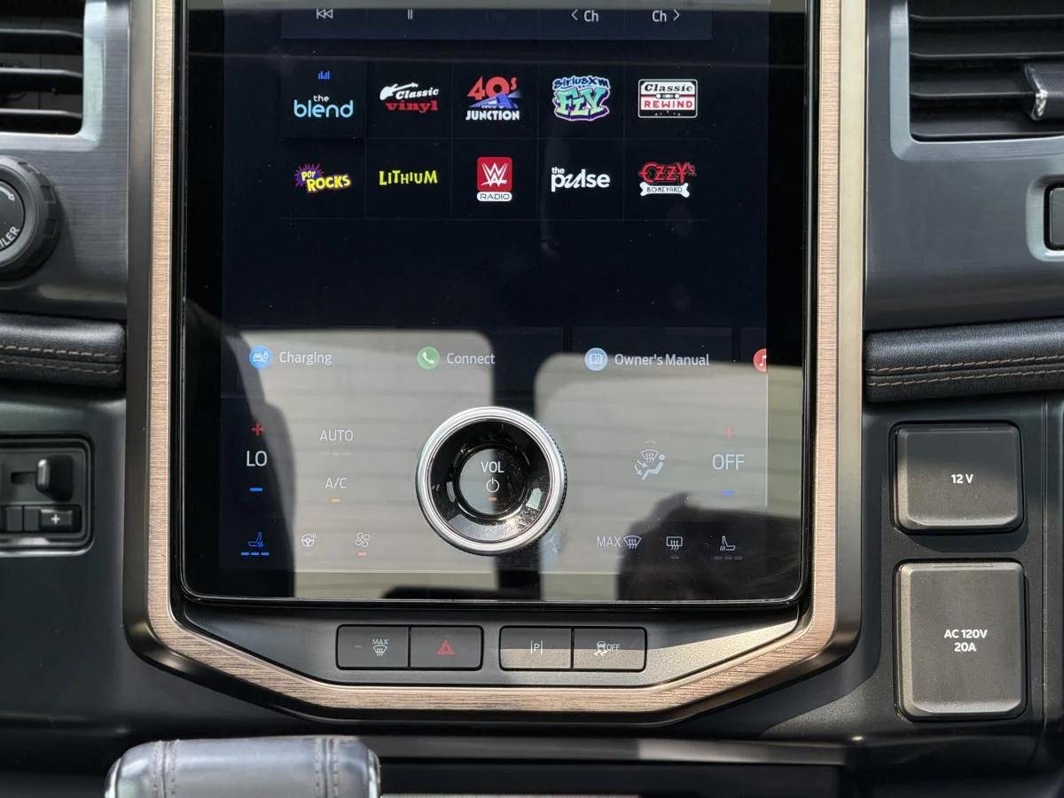Used 2022 Black Ford Lariat image 23