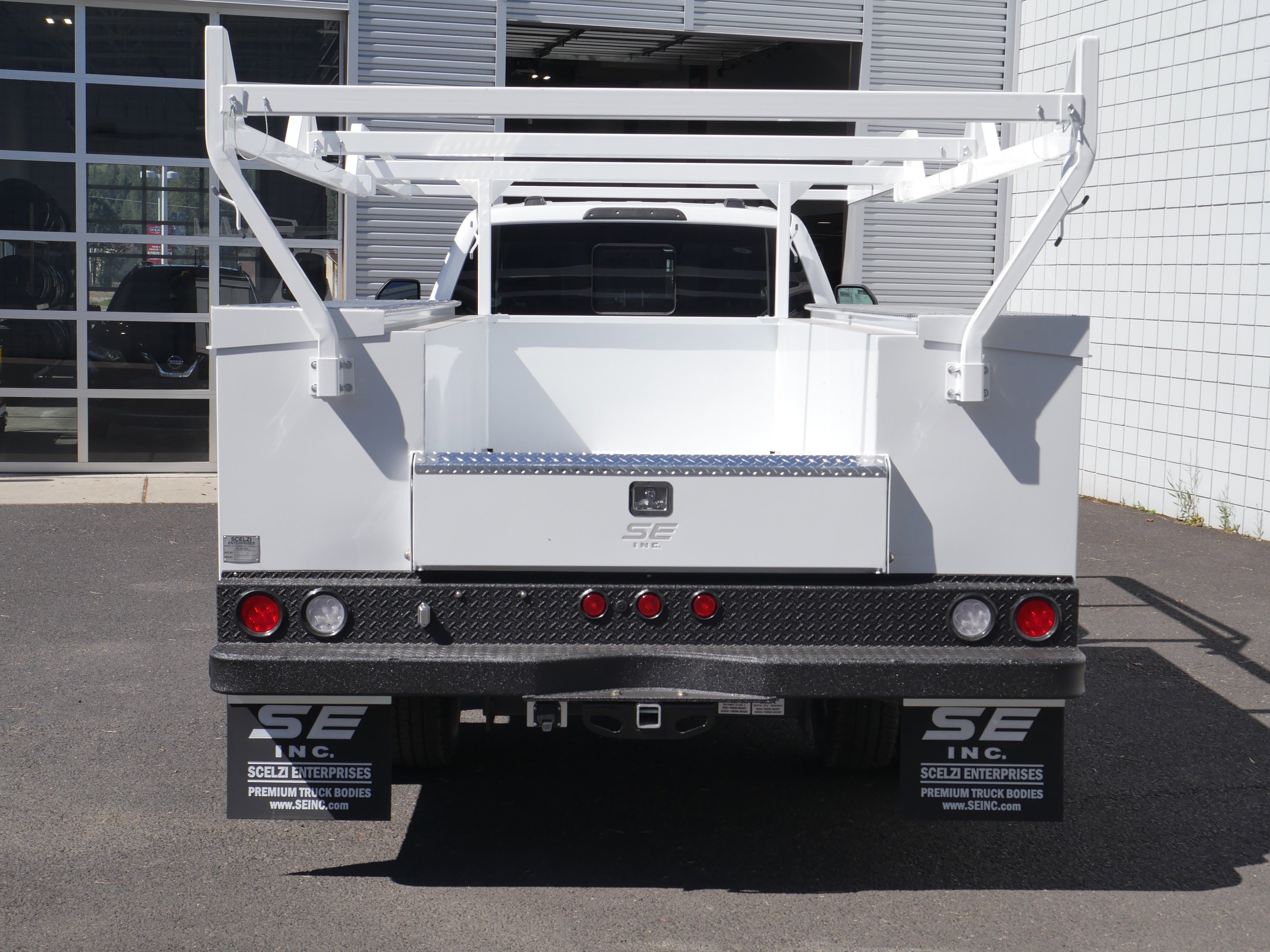 New 2026 Oxford White Ford F-350® XL image 19