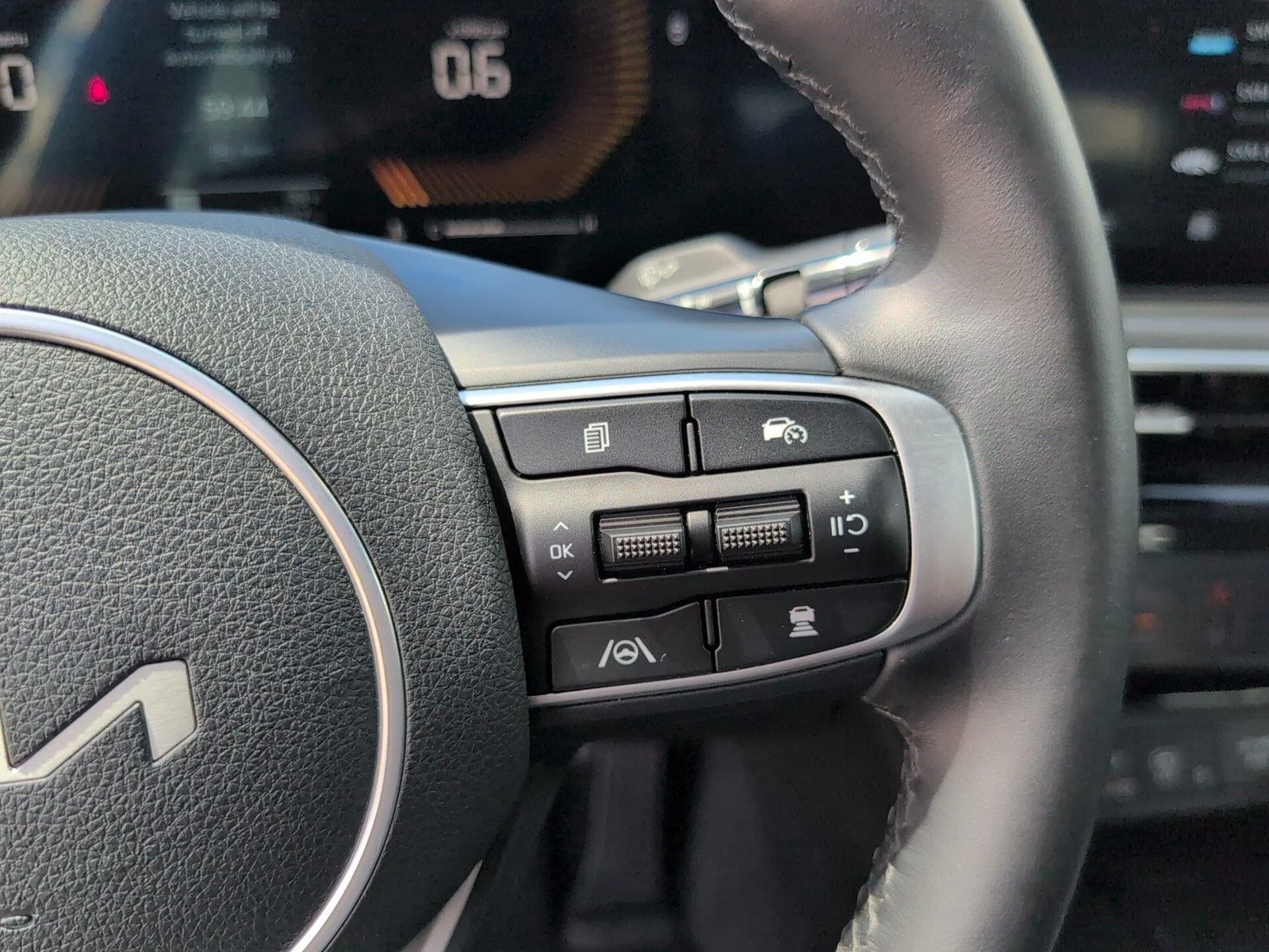 Used 2025 Yacht Blue Kia GT-Line image 35
