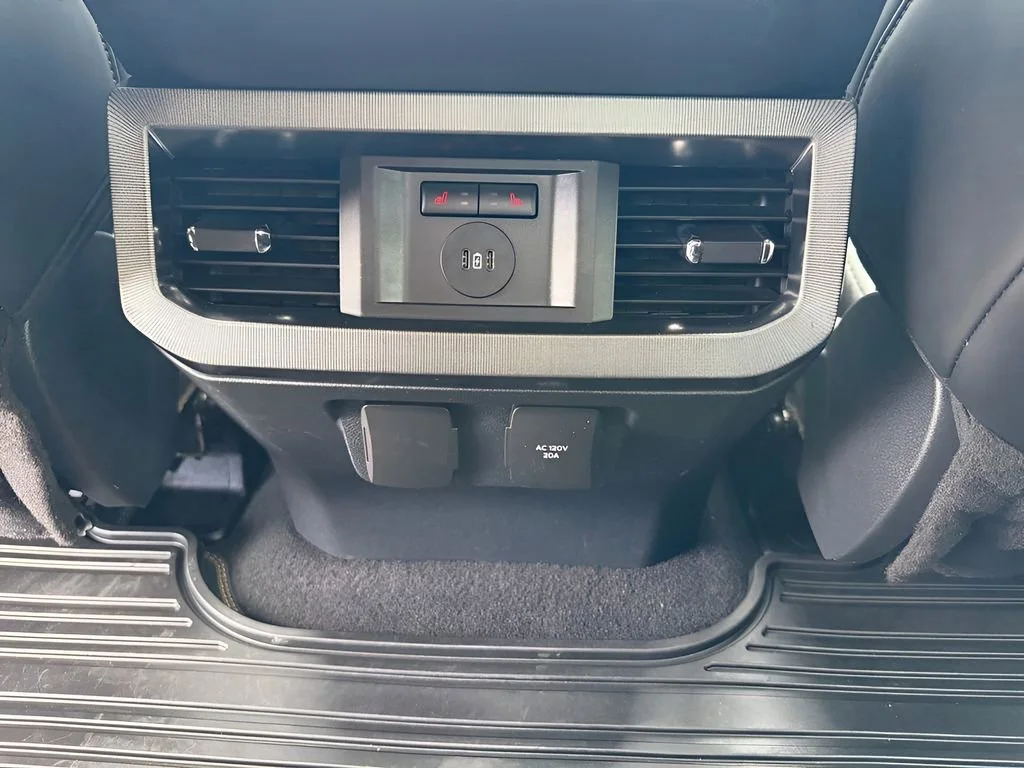 Used 2023 Black Ford XL image 26