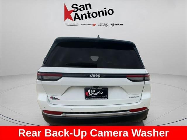 New 2026 Bright White Clear-Coat Exterior Paint Jeep Limited image 13