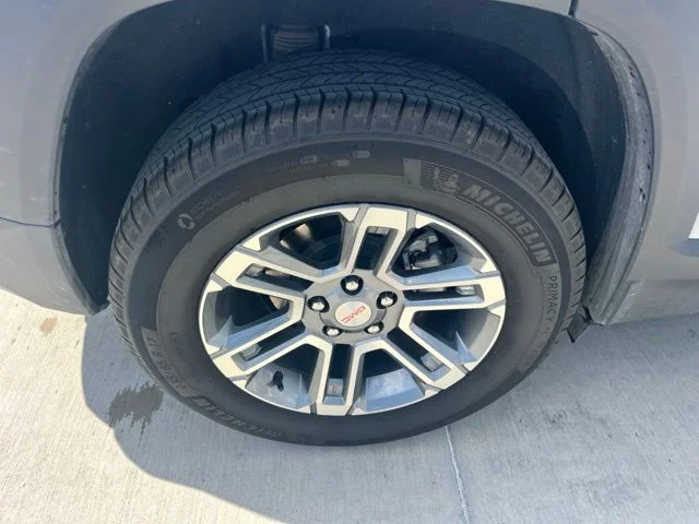 Used 2026 White GMC Elevation image 8