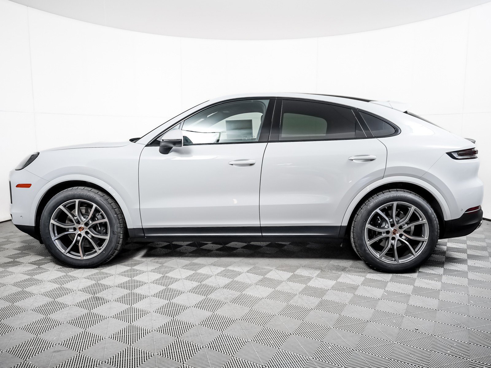 New 2026 White Porsche Coupe image 2