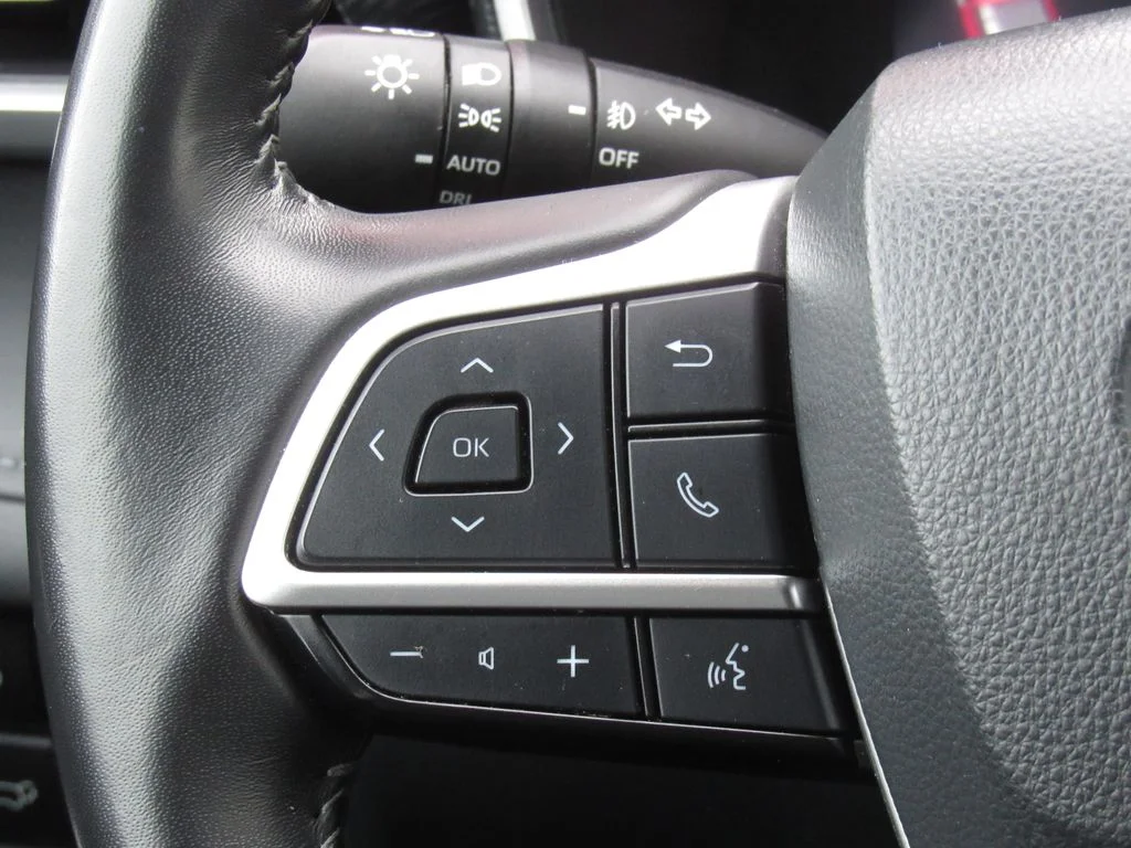 2025 Toyota Highlander XSE - Photo 25