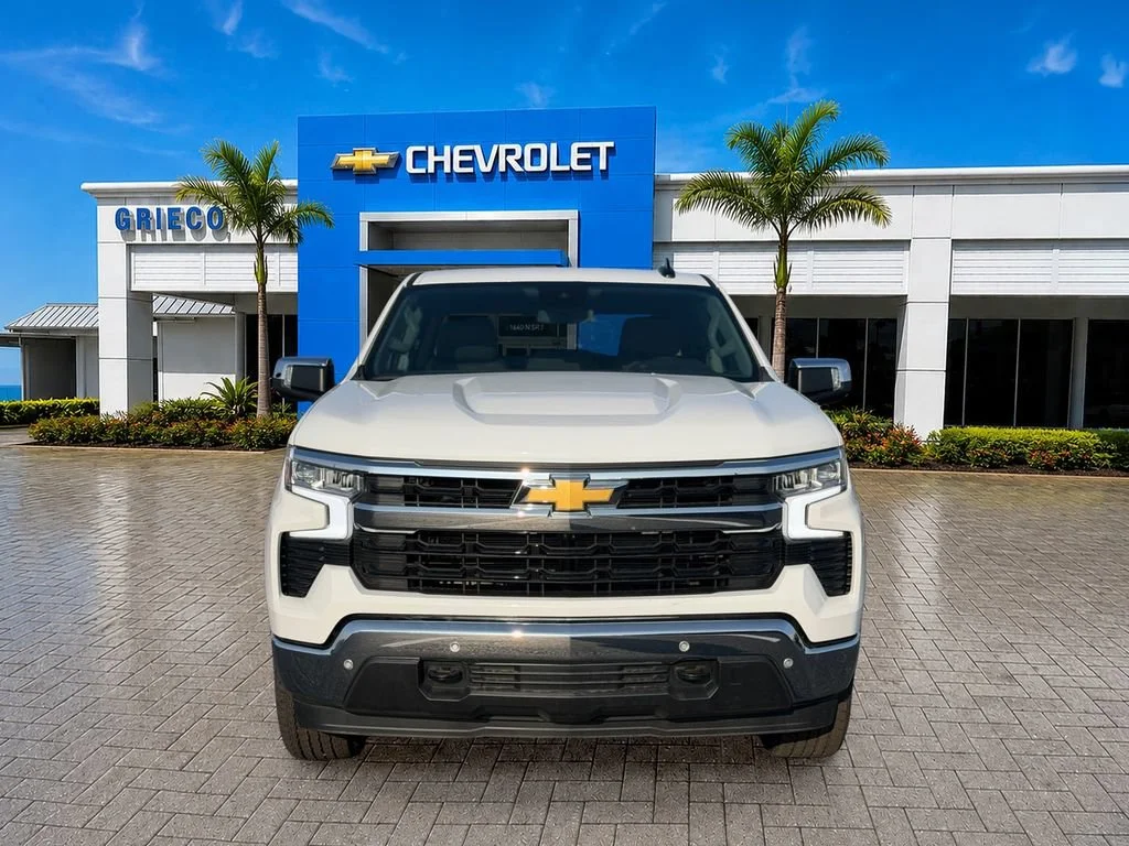 New 2026 Summit White Chevrolet LT image 2