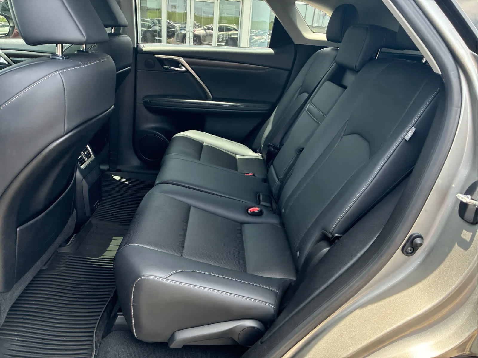 Used 2022 Atomic Silver Lexus RX 350 image 7