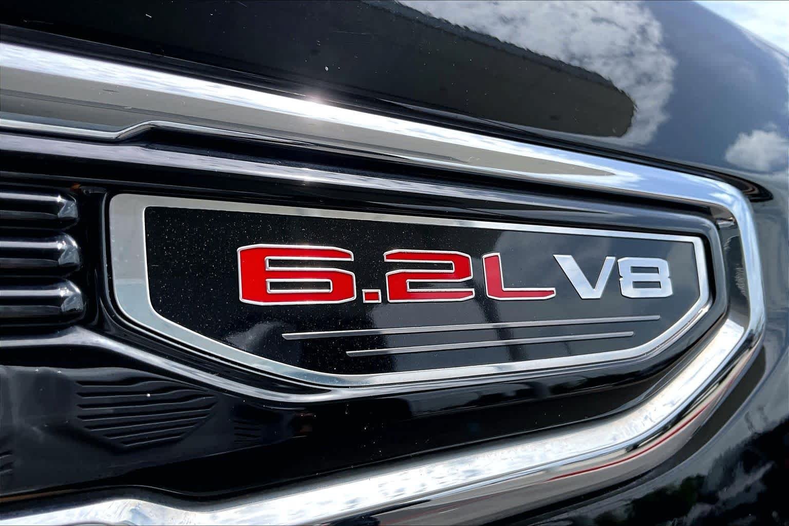 Used 2019 Onyx Black GMC Denali image 31
