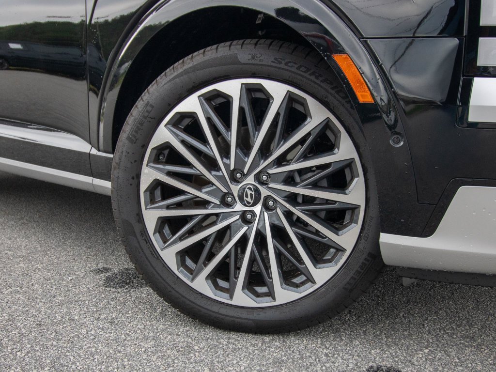Certified Used 2026 Black Hyundai Calligraphy image 18
