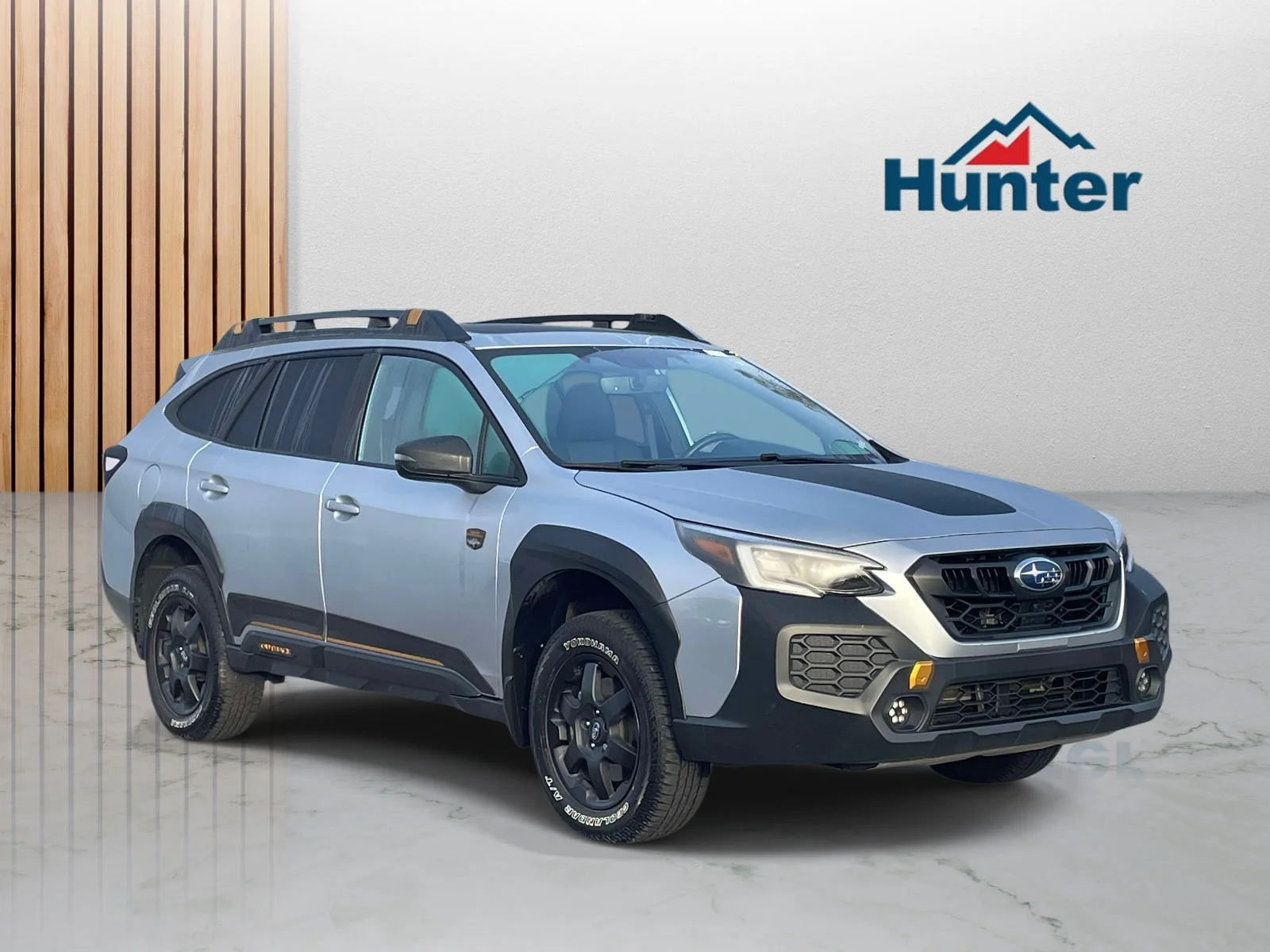 Used 2025 Ice Silver Metallic Subaru Wilderness image 1
