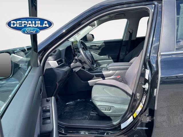 Used 2024 Midnight Black Metallic Toyota LE image 11