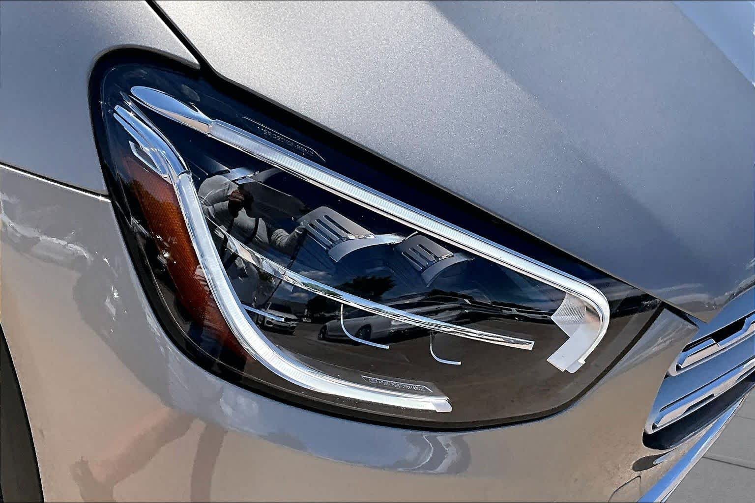 Used 2022 Mojave Silver Metallic Mercedes-Benz GLC 300 image 25