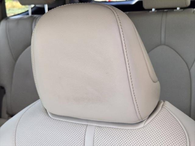 Certified Used 2021 RUBY FLARE PEARL Toyota  image 21