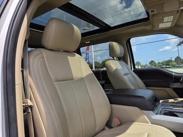 Used 2019  Ford LARIAT image 34