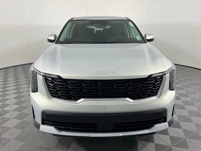 New 2026 White Kia LX image 2