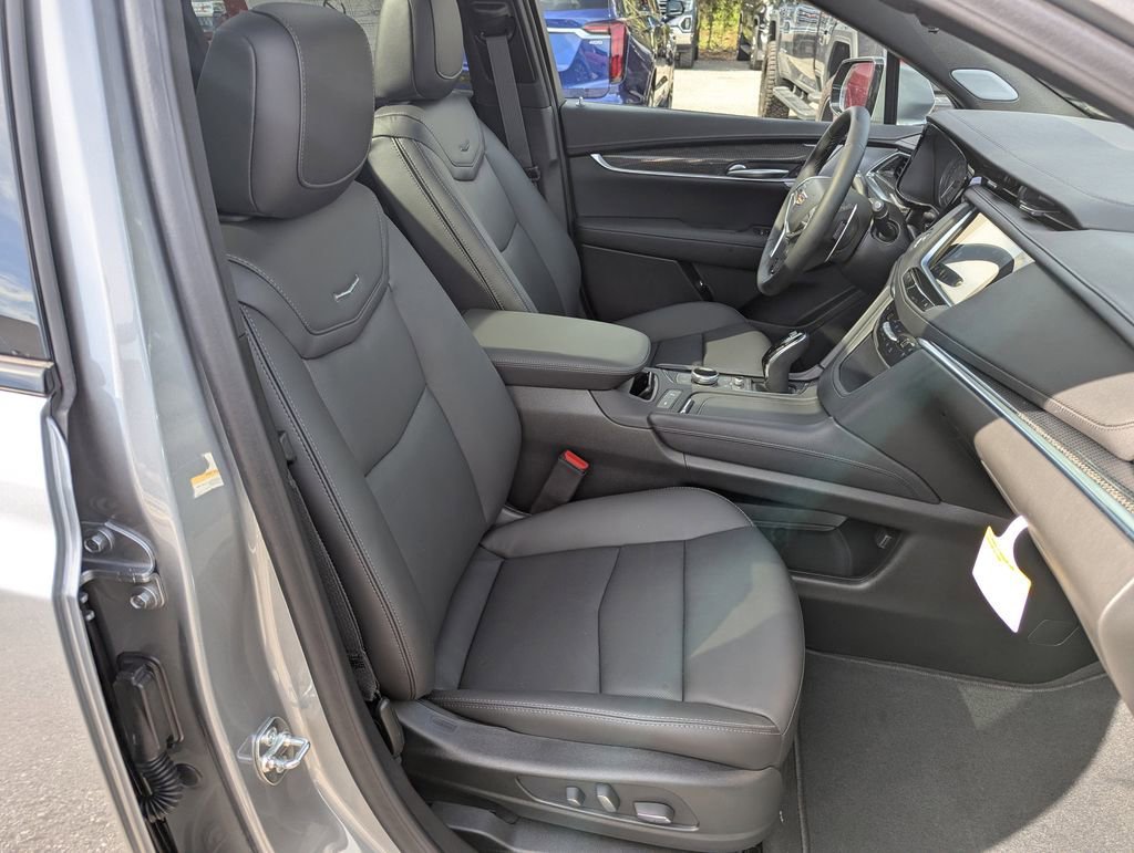 2025 Cadillac XT5 Sport - Photo 39