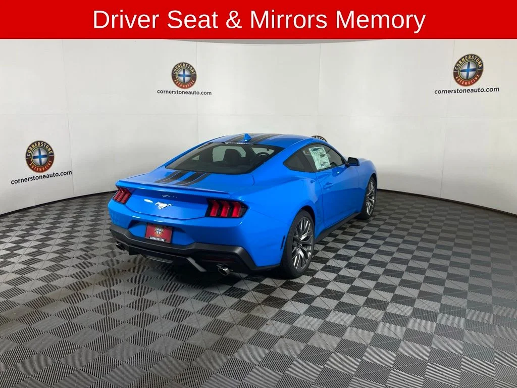 2025 Ford Mustang EcoBoost Premium Fastback - Photo 12