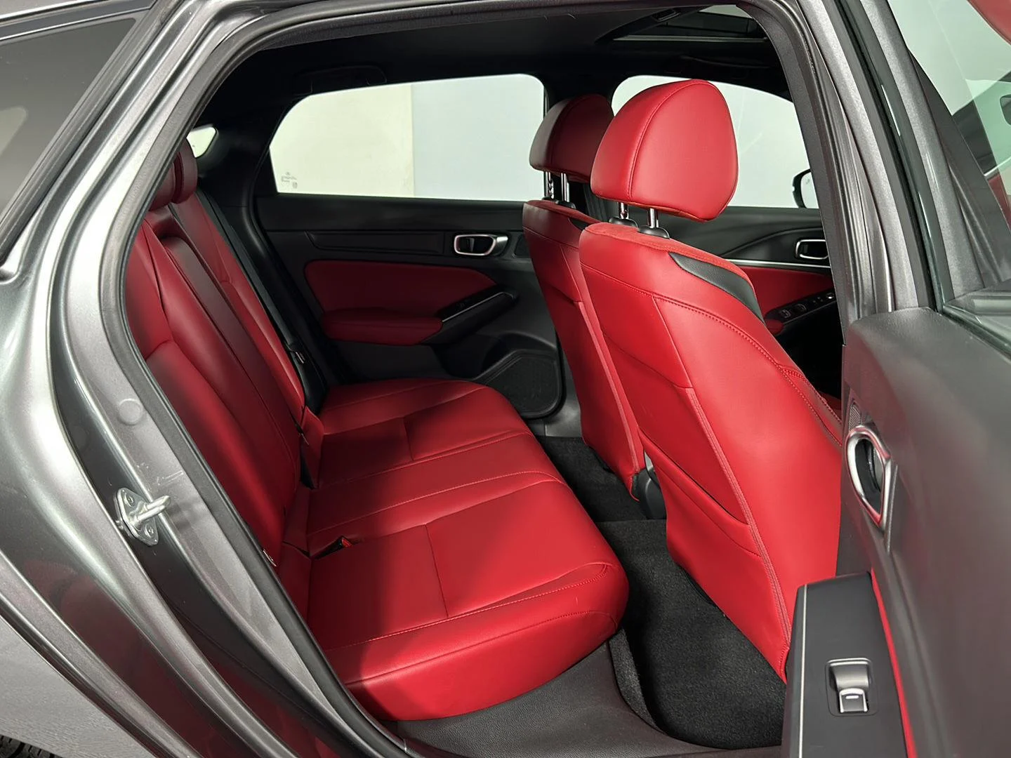 Used 2024 Liquid Carbon Metallic Acura w/Tech w/A-SPEC image 29