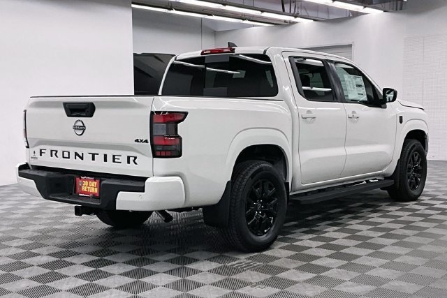 New 2026 Glacier White Nissan SV image 18