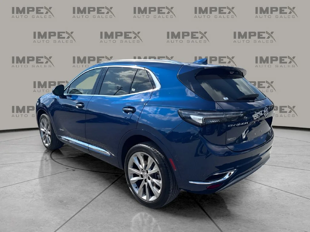 Used 2022 Blue Buick Avenir image 3
