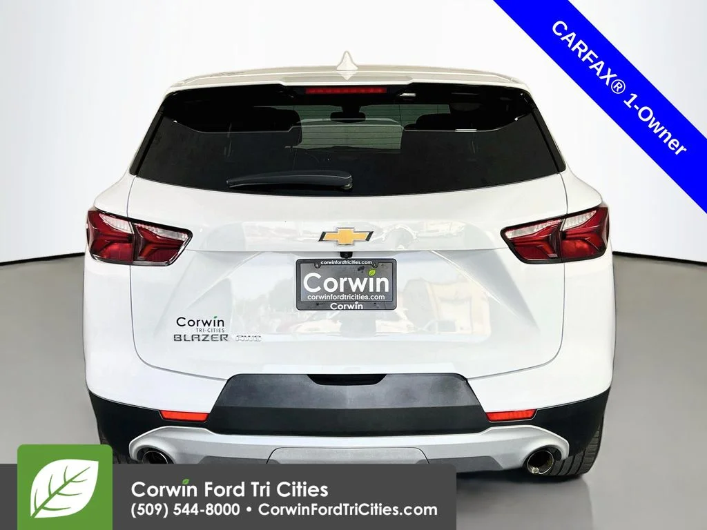 Used 2022 Summit White Chevrolet LT image 13