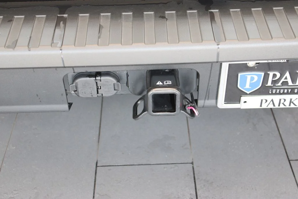 Used 2024  Ford XLT image 32