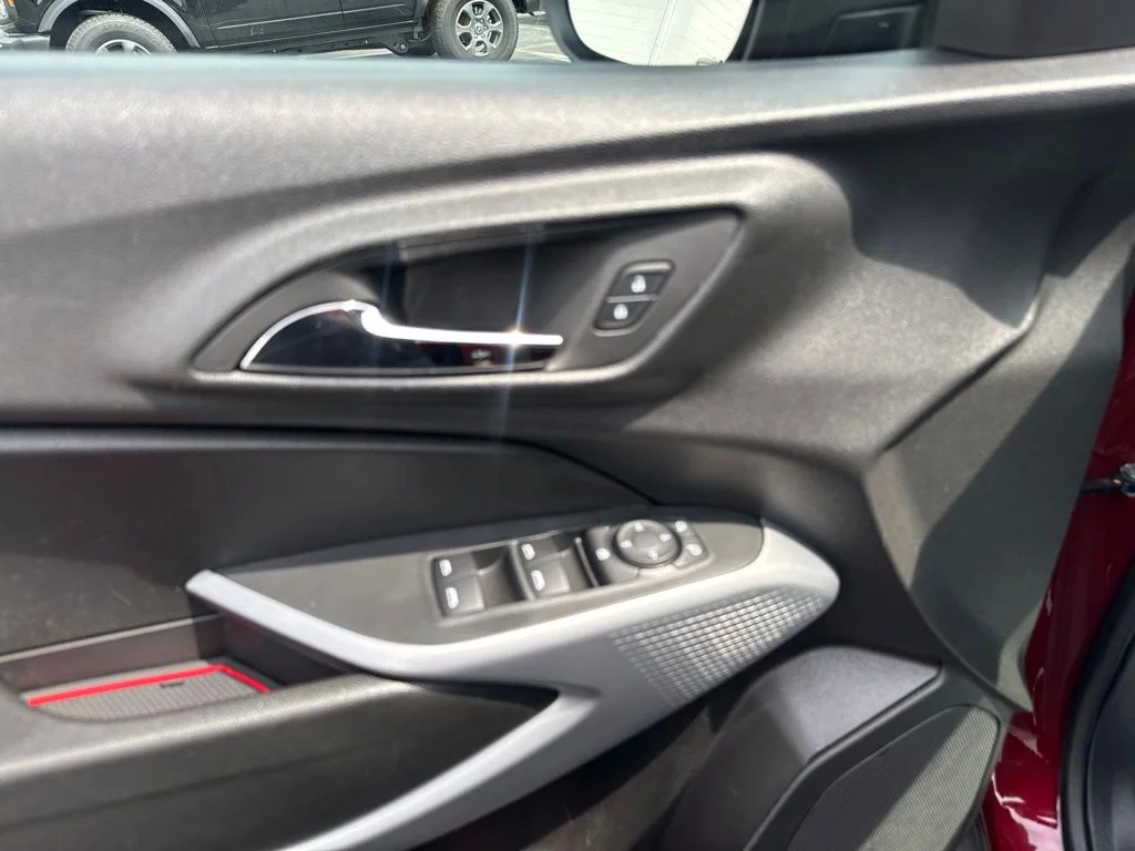Certified Used 2024 Crimson Metallic Chevrolet 1RS image 9