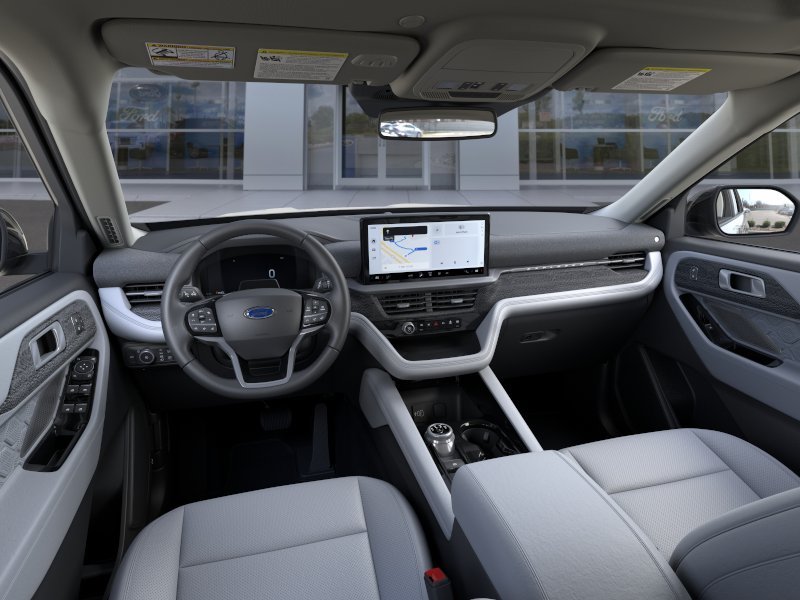 New 2026 Star White Metallic Tri-Coat Ford Platinum™ image 9