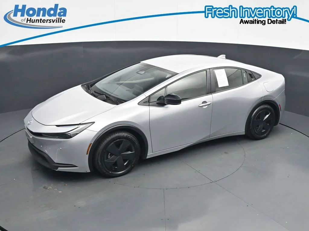 Used 2025 Cutting Edge Toyota LE image 20