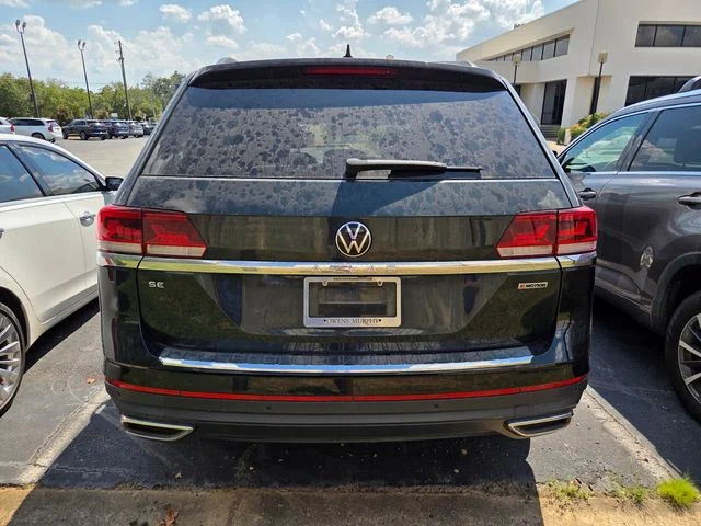 Used 2021 Green Volkswagen 2.0T SE w/Technology image 5