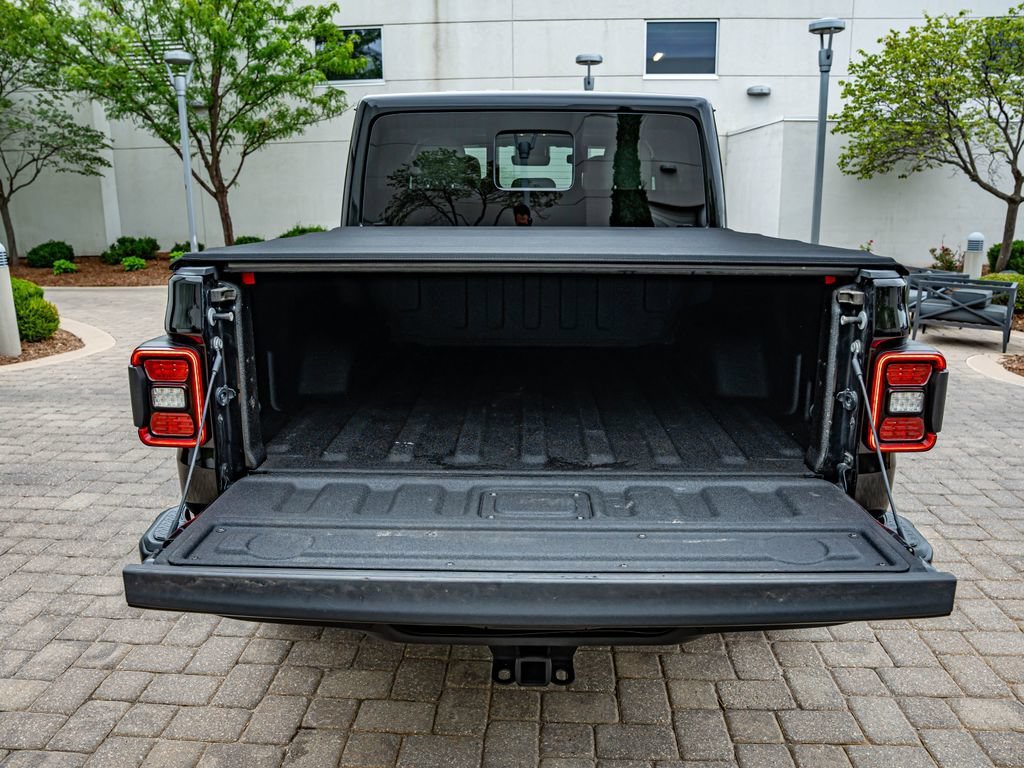 Used 2021 Black Clearcoat Jeep Mojave image 35
