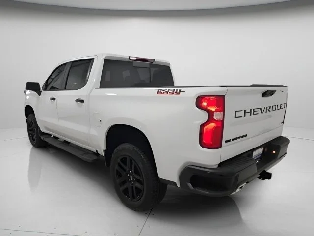 Used 2026 Summit White Chevrolet LT Trail Boss image 4