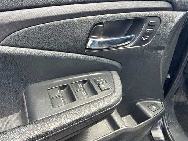 Used 2025 Black Honda RTL image 31