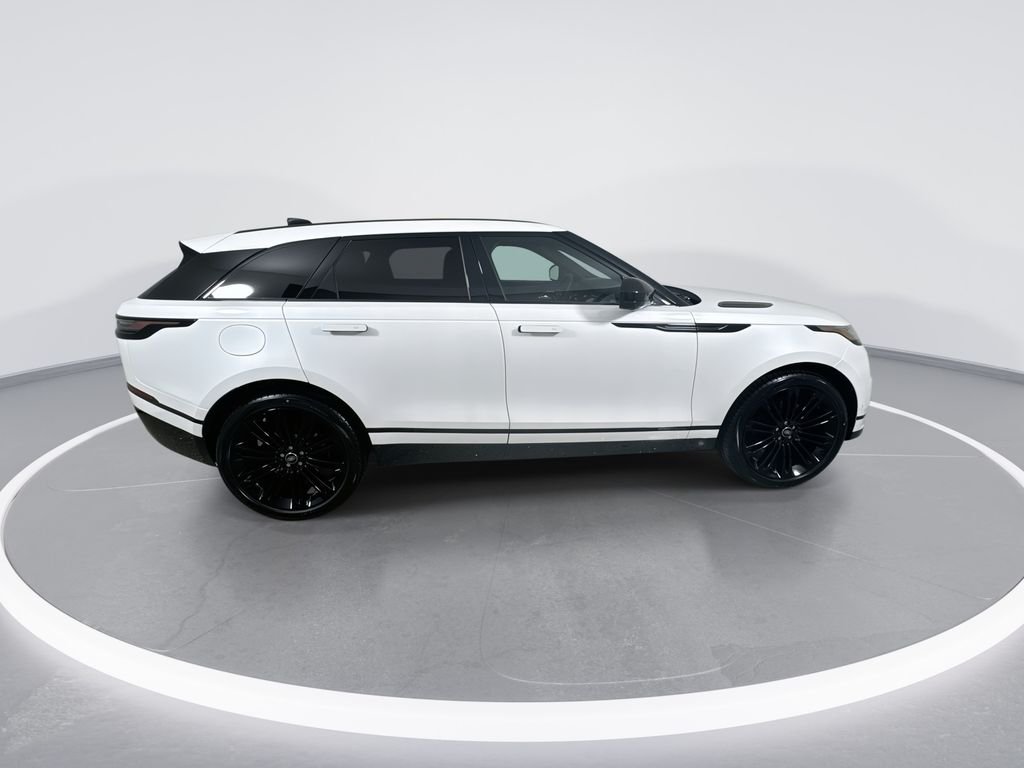 New 2026 Ostuni Pearl White Land Rover P250 Base image 9