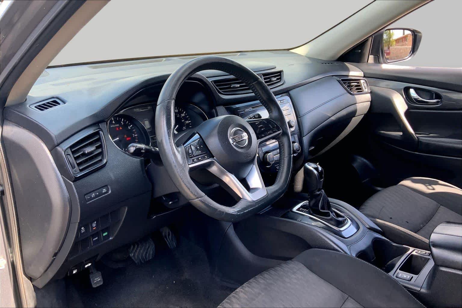 Used 2017 Gun Metallic Nissan SV image 15