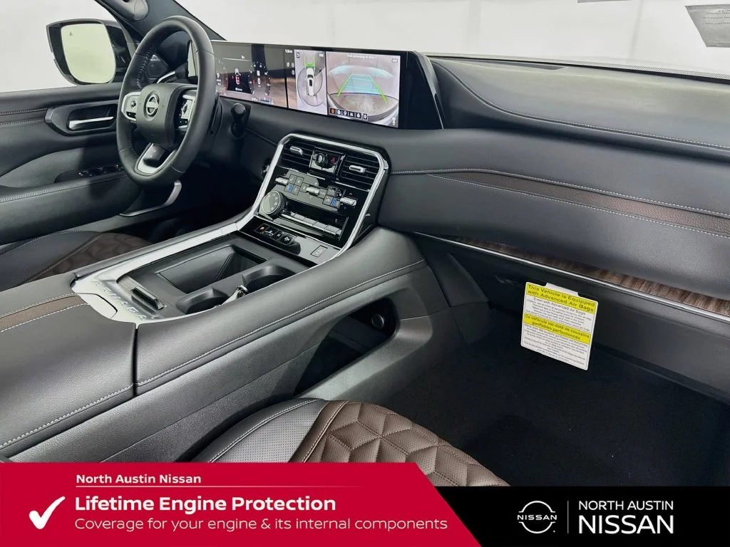 New 2026 Black Nissan Platinum image 39