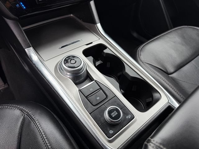Used 2022 Green Ford Limited image 17
