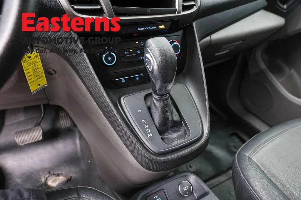 Used 2019 White Ford XL image 12