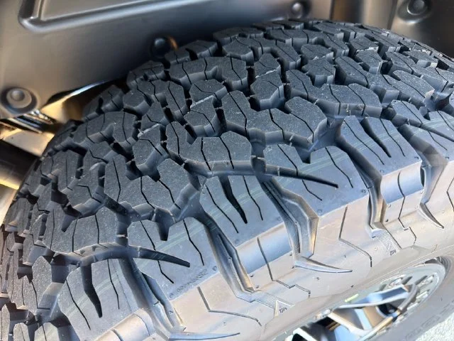 New 2027 Black Clear-Coat Paint Jeep Rubicon X image 10