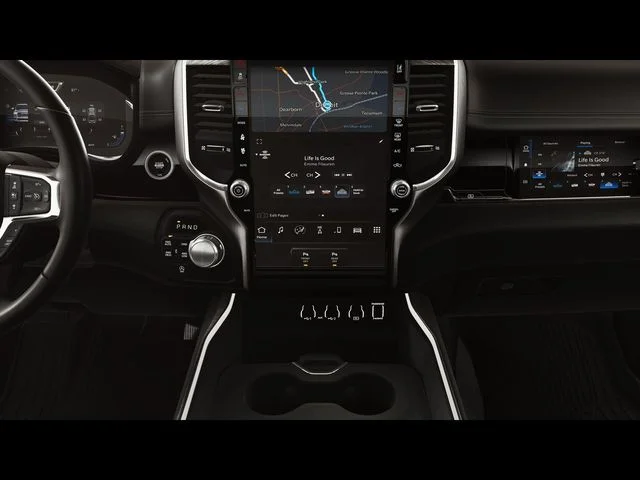 New 2026 Diamond Black Crystal Pearl-Coat Exterior Paint RAM Laramie image 5
