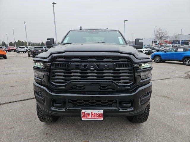 New 2026 Diamond Black Crystal Pearlcoat Ram Big Horn image 8