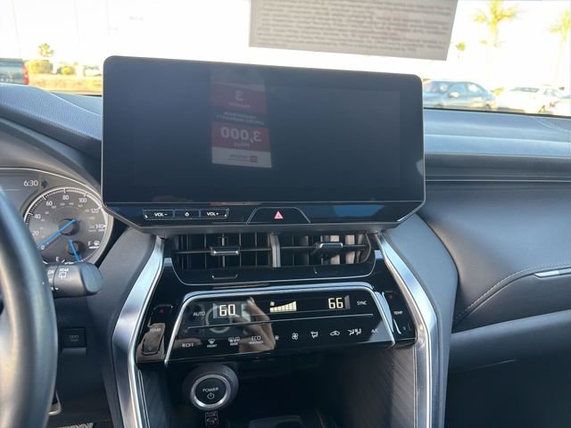 2023 Toyota Venza XLE - Photo 19