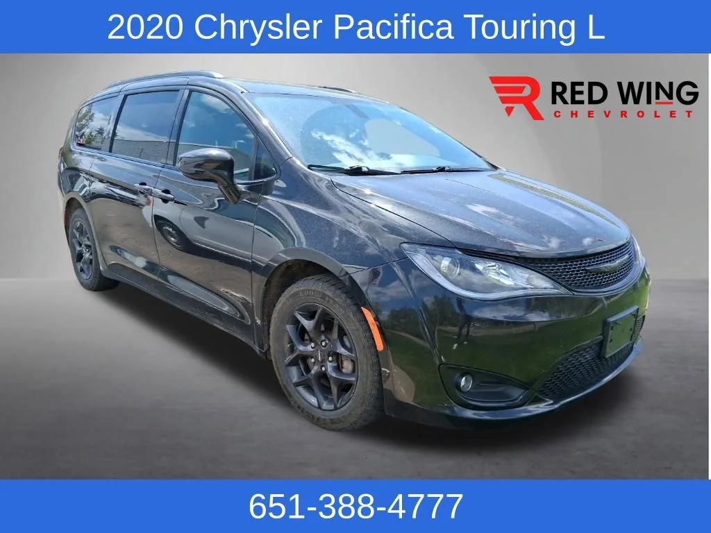 2020 Chrysler Pacifica Touring L's photo